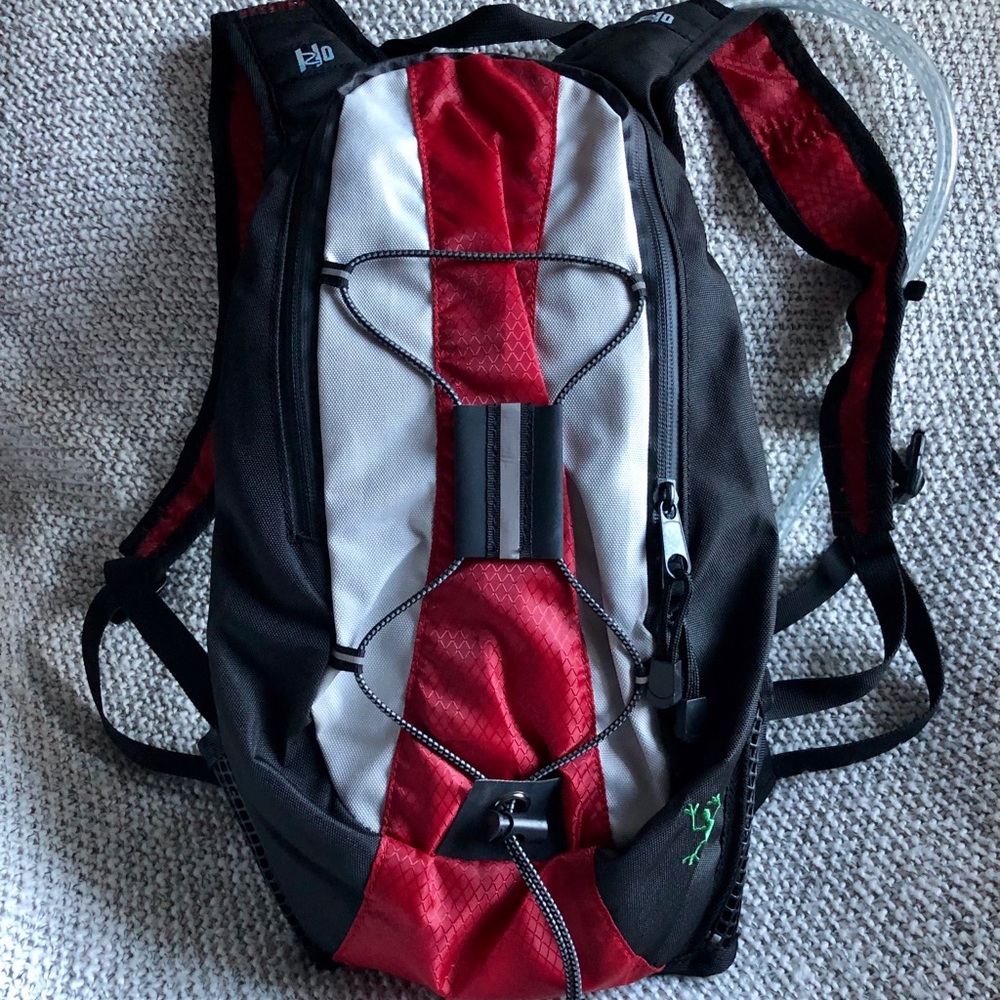🔥SOLD🔥New Westfield Trekking Hydration Pack